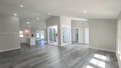 Additional listing photo 1