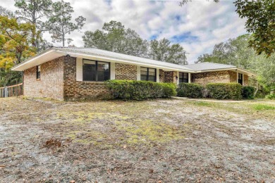 Lake Home For Sale in Pomona Park, Florida