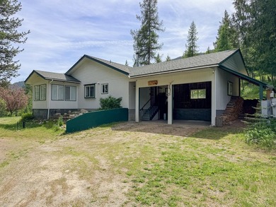 PRIVATE one-level home on beautiful 20 acres, big shop, located - photo 5