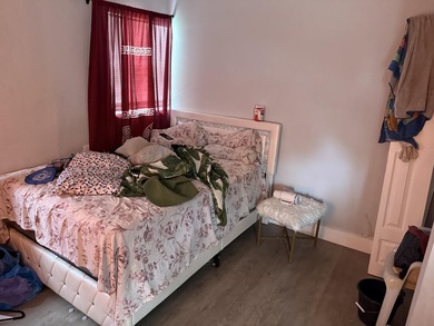 Don't miss this beautifully renovated, centrally located - photo 9