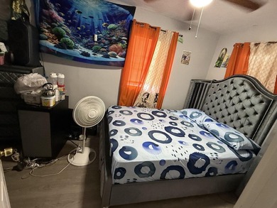 Don't miss this beautifully renovated, centrally located - photo 10