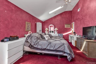 Great opportunity to purchase a 3 BR, 2 full bath Colonial in S - photo 12