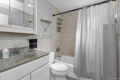 Great opportunity to purchase a 3 BR, 2 full bath Colonial in S - photo 16