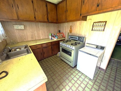 Affordable Diamond in the Rough: Your Opportunity Awaits in East - photo 8