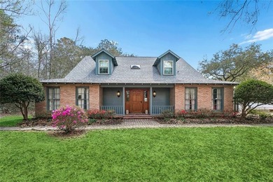 Your own private retreat is tucked away in the woods just  1/2 - photo 1
