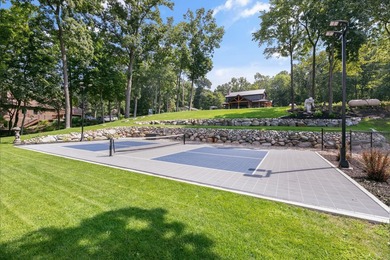 This 5-bedroom, 3.5-bath, 4,600-square-foot 3-year-old home - photo 4