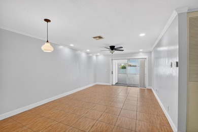 Charming 2 bedroom, 1 bathroom villa in the desirable Dudley - photo 8