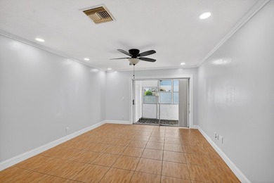 Charming 2 bedroom, 1 bathroom villa in the desirable Dudley - photo 9