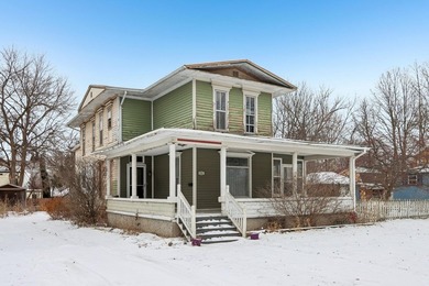 Comus Lake Home For Sale in Delavan Wisconsin