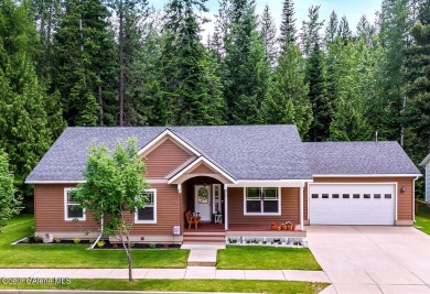 Lake Home For Sale in Sandpoint, Idaho