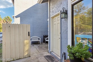 3BR/2.5BA corner-unit condo in a quiet, centrally located - photo 3