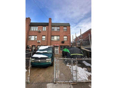 East River Home For Sale in East Elmhurst New York