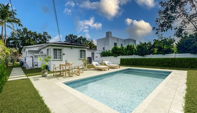 Exceptional opportunity to buy this mid century 3 bed & 2 bath - photo 25