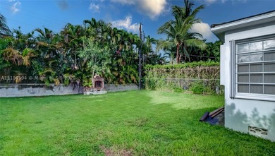 Exceptional opportunity to buy this mid century 3 bed & 2 bath - photo 29