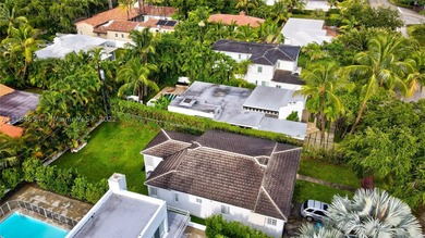 Exceptional opportunity to buy this mid century 3 bed & 2 bath - photo 32