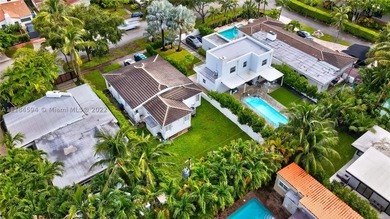Exceptional opportunity to buy this mid century 3 bed & 2 bath - photo 33