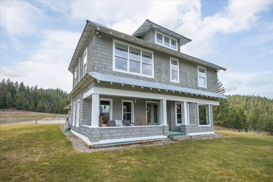 Beautifully restored historic home set on 12.13 private acres - photo 3