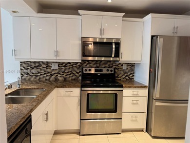 Pine Island Ridge Lakes Condo For Sale in Davie Florida