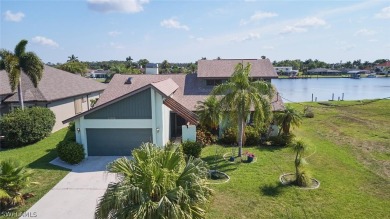 Caloosahatchee River Home For Sale in Fort Myers Florida