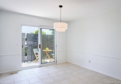 Highly desirable 2-bedroom, 2-bath Foxcroft condo in a fantastic - photo 4