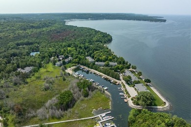 Green Bay - Door County Condo For Sale in Egg Harbor Wisconsin