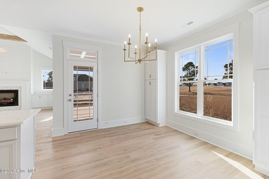 Experience the perfect blend of comfort, style, and golf course - photo 8