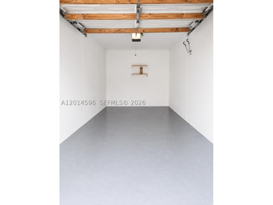 Resort-Style Living - Beautiful 1-Bedroom, 1-Bath 2nd Floor Unit - photo 11