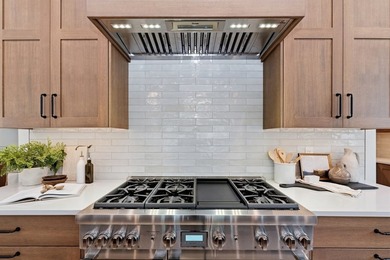 Move-In Ready Mountain Retreat! Nestled between Lake Cascade and - photo 11