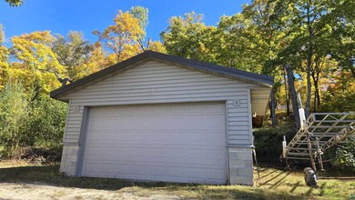 Pelican Lake Boat Access off-grid property: Built in 2013, this - photo 16