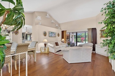 Experience the pinnacle of coastal elegance in one of Naples' - photo 17