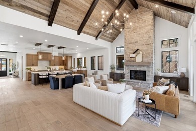 Move-In Ready Mountain Retreat! Nestled between Lake Cascade and - photo 20