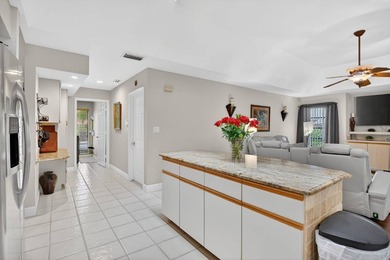 Experience the pinnacle of coastal elegance in one of Naples' - photo 30