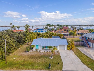 Port Charlotte Waterway Area Home For Sale in Port Charlotte Florida