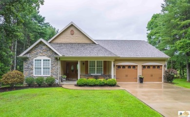 Lake Home For Sale in Russell Springs, Kentucky