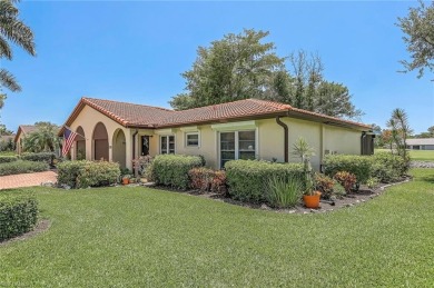 (private lake, pond, creek) Townhome/Townhouse For Sale in Naples Florida