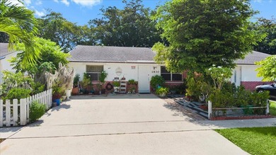 Great opportunity to own this 3-bedroom, 2-bath home in West - photo 1