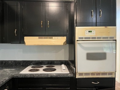 **Back on the Market and Motivated Sellers **Welcome to this - photo 14