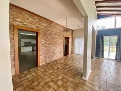 Welcome to this beautiful home in well sought out Grandview! - photo 15