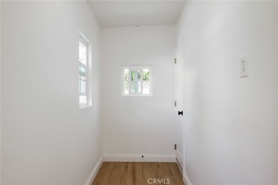 Excellent Opportunity in the Heart of Wilmington! This updated - photo 19