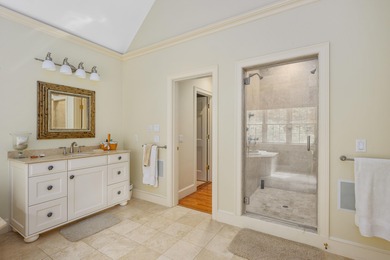 Welcome to an exquisite 2 acre waterfront estate, complete with - photo 31