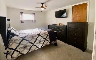 Welcome to this beautiful home in well sought out Grandview! - photo 32