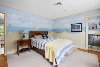 Welcome to an exquisite 2 acre waterfront estate, complete with - photo 35