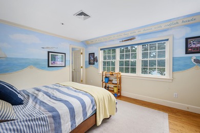 Welcome to an exquisite 2 acre waterfront estate, complete with - photo 36