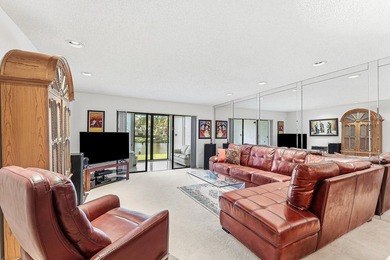 Beautiful first-floor 2-bedroom, 2-bath lakefront condo located - photo 12