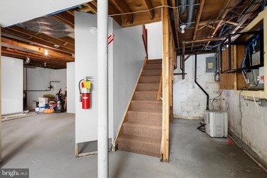 Exceptional opportunity to own a beautifully updated commercial - photo 24