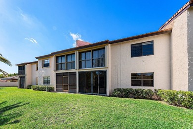 Beautiful first-floor 2-bedroom, 2-bath lakefront condo located - photo 28