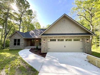 WELCOME TO YOUR OWN PRIVATE RETREAT! This NEW CONSTRUCTION *1 - photo 1