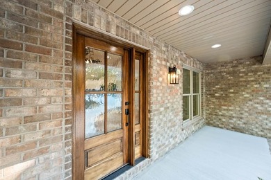 WELCOME TO YOUR OWN PRIVATE RETREAT! This NEW CONSTRUCTION *1 - photo 2