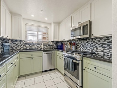 Welcome home to this spacious top-floor 2-bedroom, 2-bath - photo 7