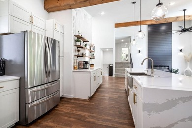 Truly one-of-a-kind lakefront luxury in the heart of downtown - photo 12